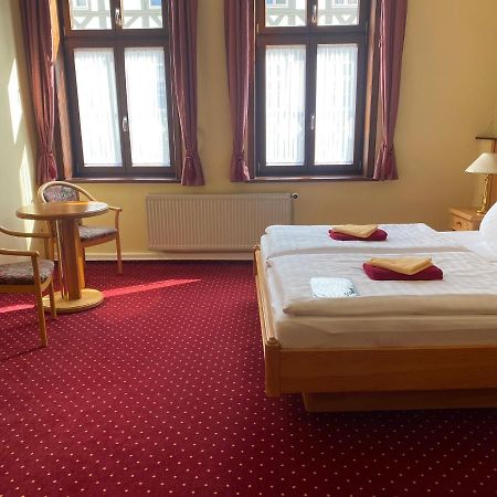 Hotel Garni Am Dippeplatz เควดลินบวร์ก ภายนอก รูปภาพ