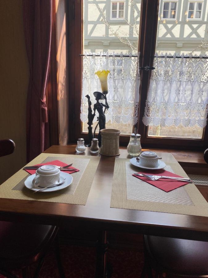 Hotel Garni Am Dippeplatz เควดลินบวร์ก ภายนอก รูปภาพ