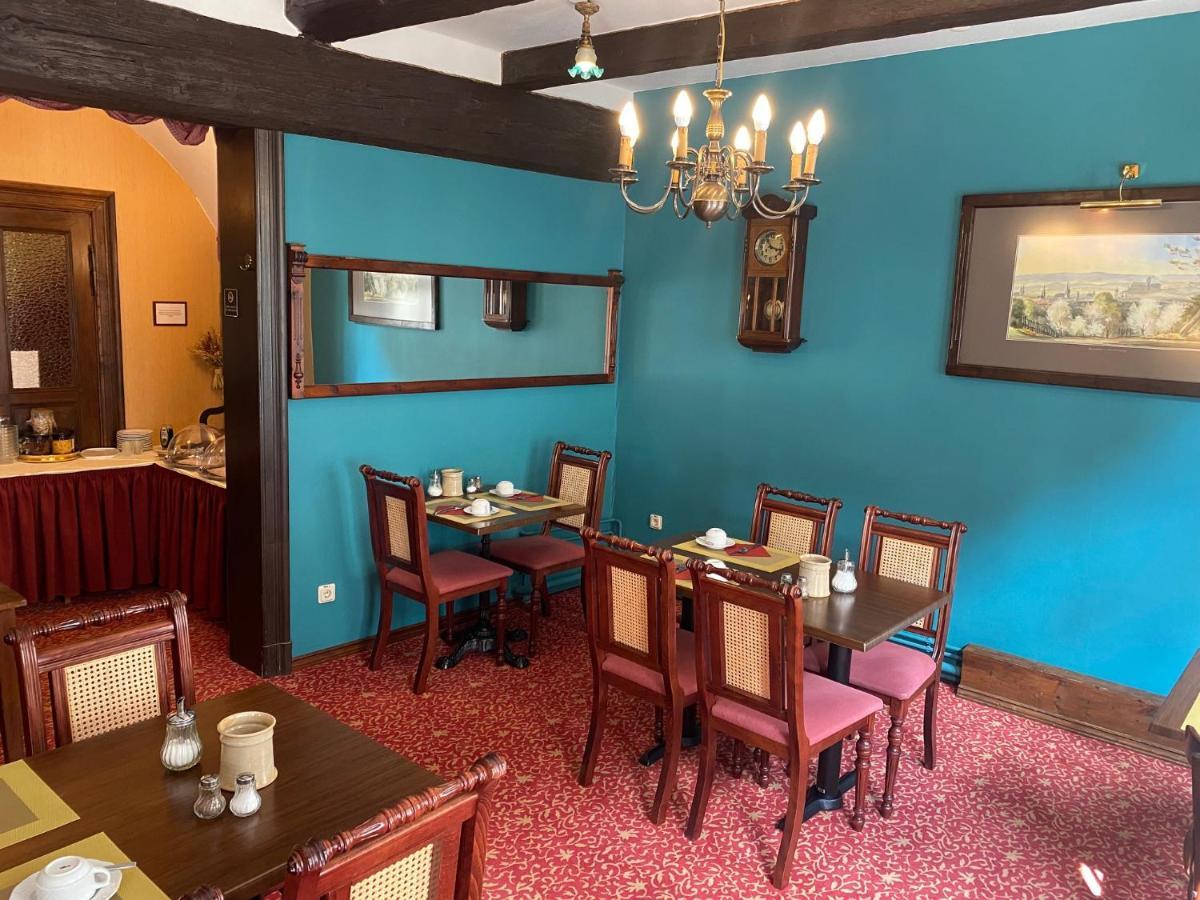 Hotel Garni Am Dippeplatz เควดลินบวร์ก ภายนอก รูปภาพ